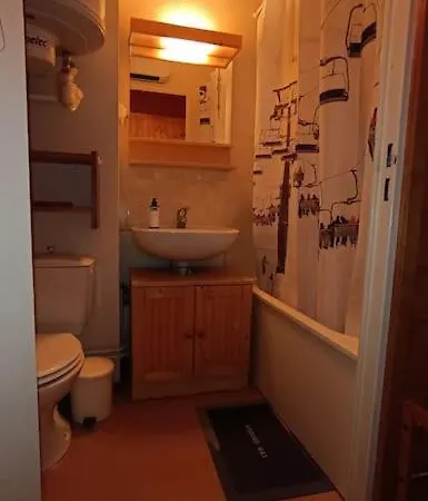 Apartment Avec 1